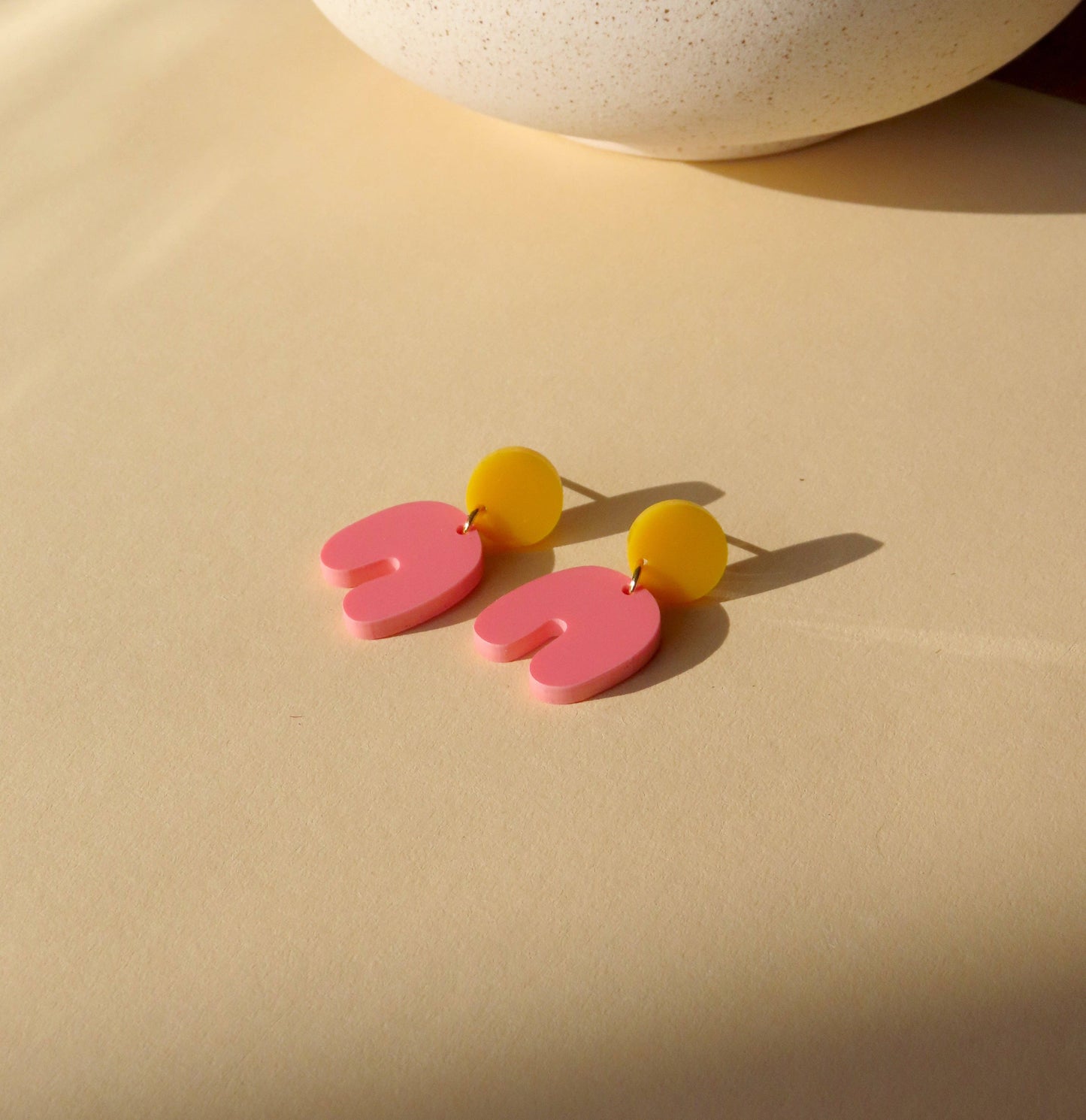 Arch Bogen Ohrringe Squishy Goldgelb/Erdbeer