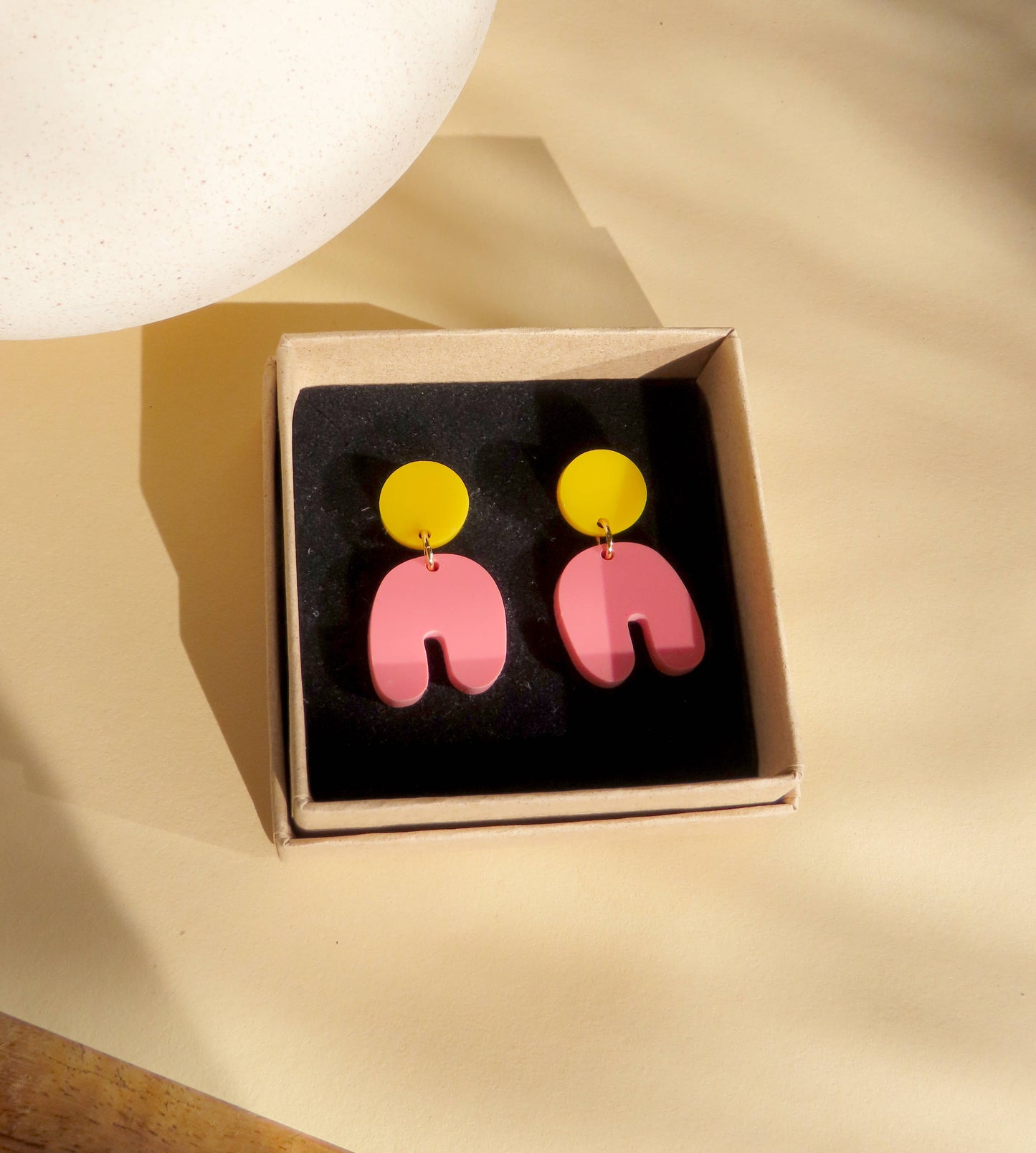 Arch Bogen Ohrringe Squishy Goldgelb/Erdbeer