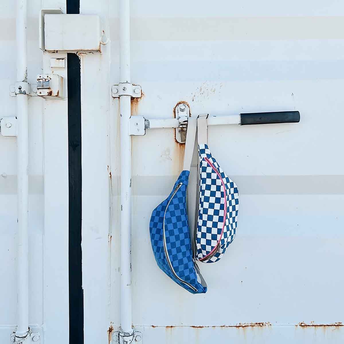 Gürteltasche DAMIER Schachbrett Marineblau