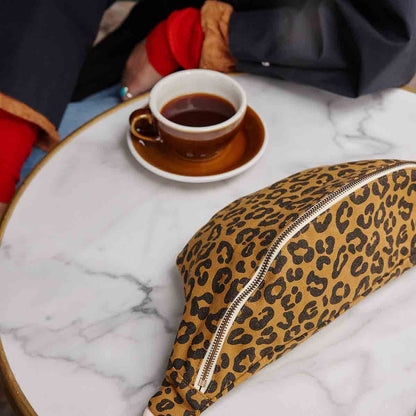 Gürteltasche DAMIER Karamell mit Leoprint