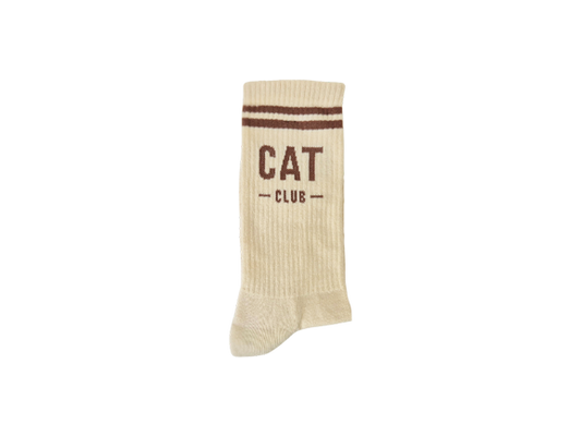 Beige Socken Cat Club von PEGADA SOCKS mit braunem Schriftzug und Retrostreifen