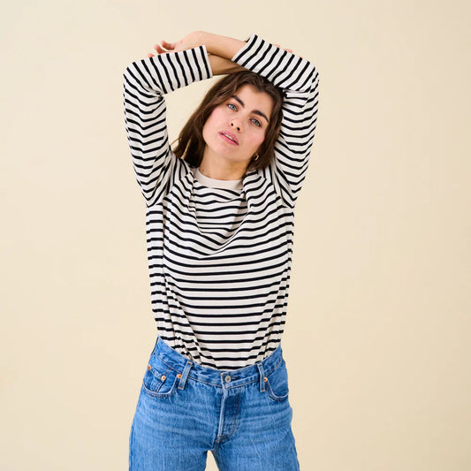 Langarmshirt Gestreift aus Bio-Baumwolle in Schwarz/Off-White