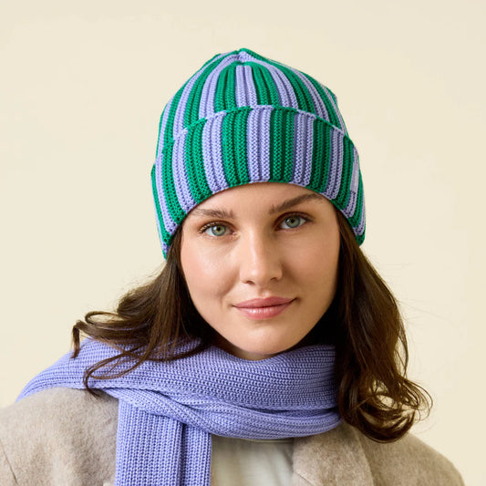 Special Beanie aus Merinowolle Lila/Grün
