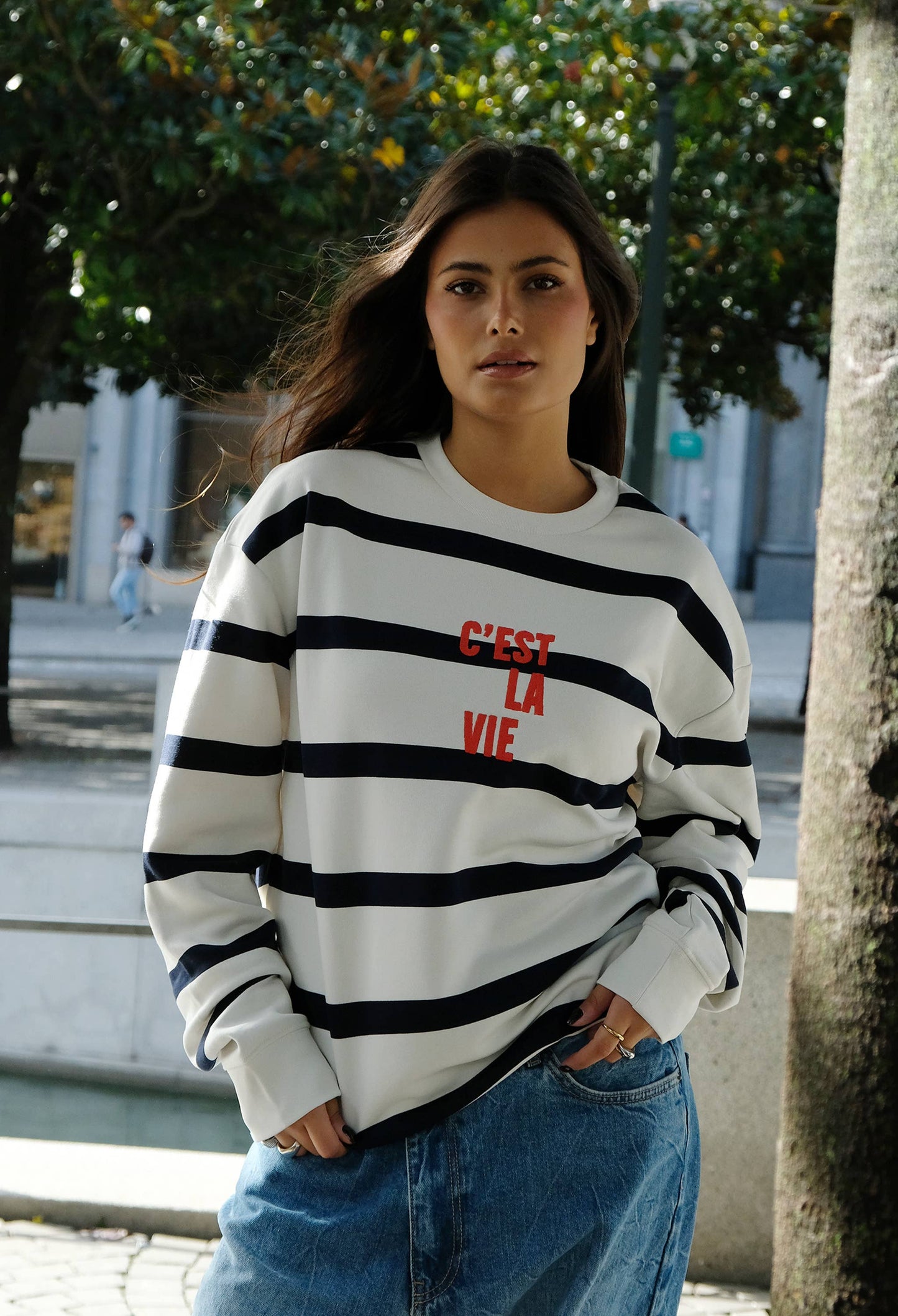 Oversized Sweatshirt C'est la vie
