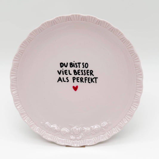 Wandteller small DU BIST SO VIEL BESSER ALS PERFEKT "pastel"