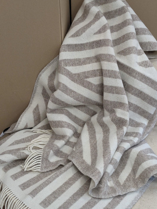 Wolldecke/Kuscheldecke FRANK Limestone/Off white