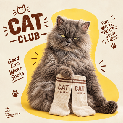 Katze mit beigen Cat Club Socken von PEGADA SOCKS