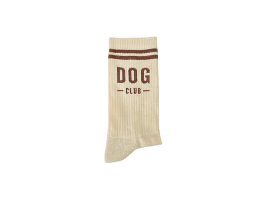 Beige Socken Dog Club von PEGADA SOCKS mit braunem Schriftzug und Retrostreifen