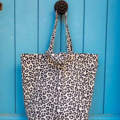 Tasche ELISABETH mit Leomuster