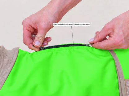 The Glow Raincoat Regular-Fit | Neon Green Gecko