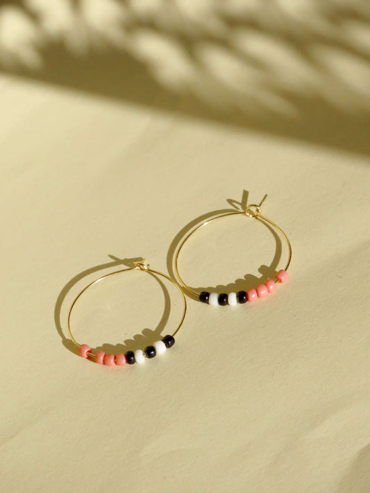Hoops aus vergoldetem Edelstahl mit Toho Seed Perlen
