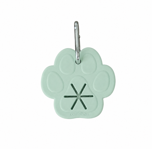 Kotbeutelhalter in Pfotenform in Pale Mint von LOVIN'DOG mit Karabiner