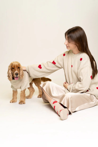 gestrickter Pullover Beige mit Herzen