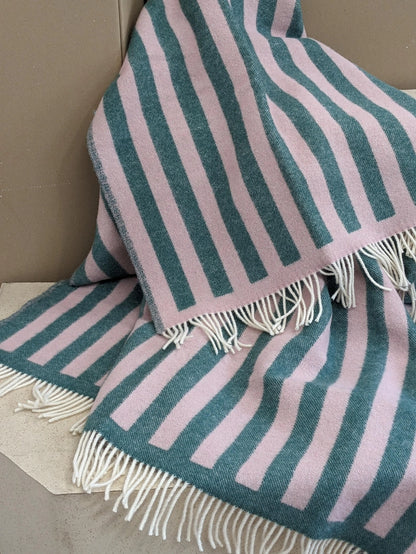 Wolldecke/Kuscheldecke STRIPES Greenstone/Rose